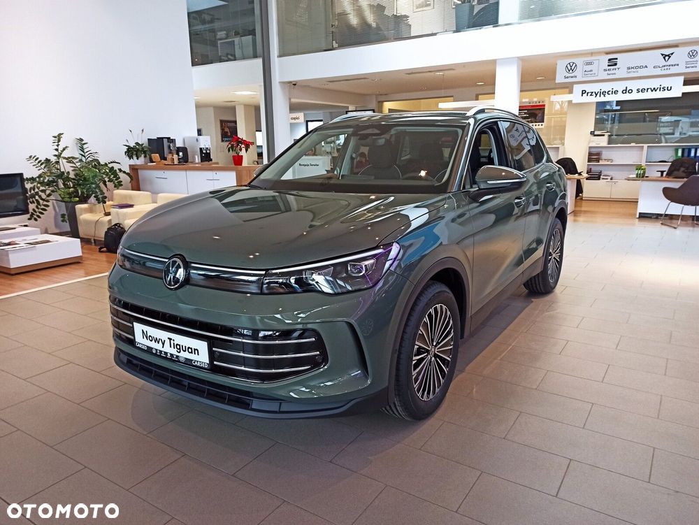 Volkswagen Tiguan - 5