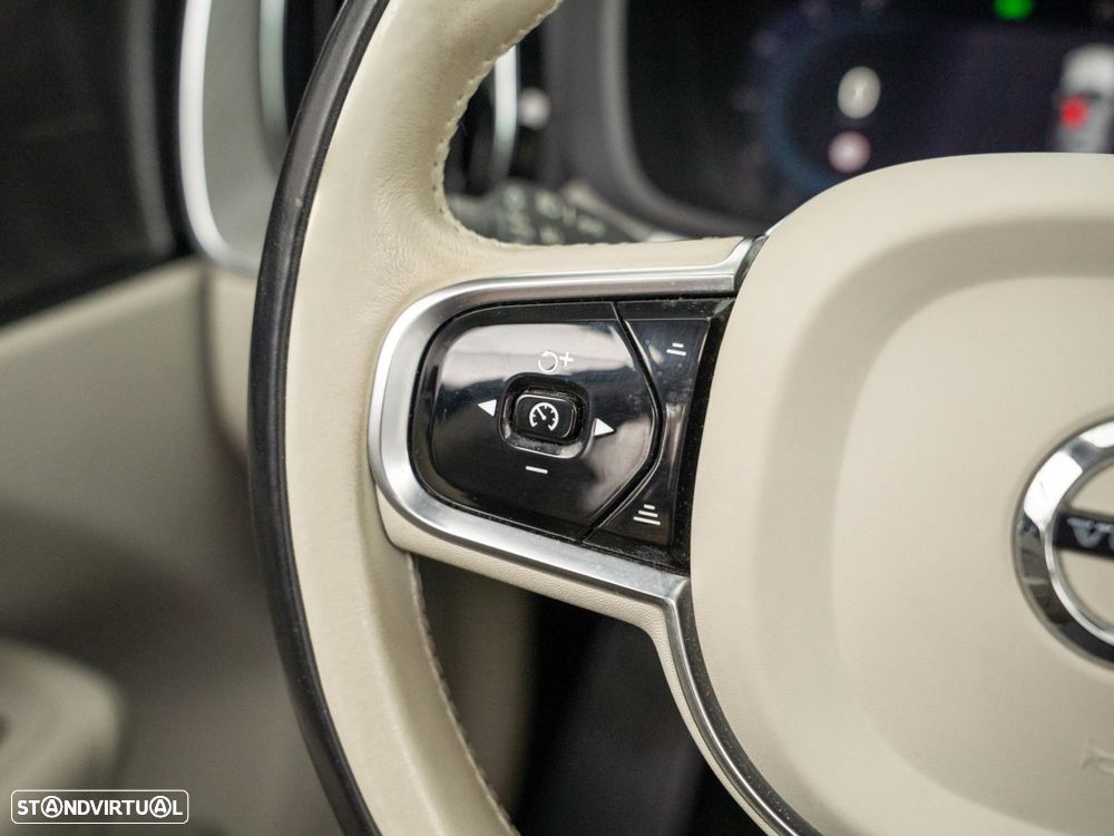 Volvo XC 60 2.0 T8 PHEV Ultimate Bright AWD - 26