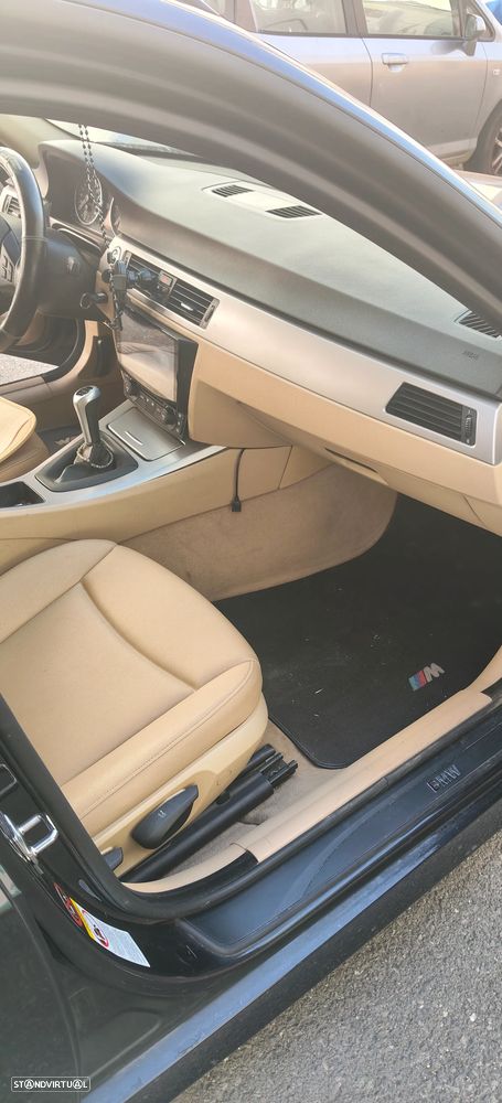 BMW 320 d Dynamic - 6