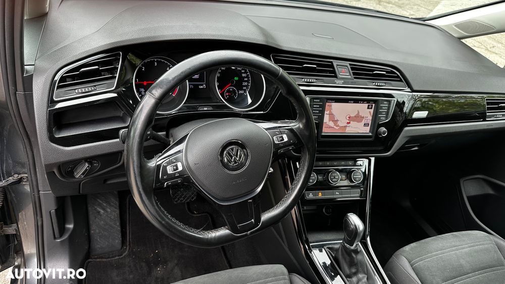 Volkswagen Touran 2.0 TDI SCR (BlueMotion Technology) DSG Highline - 25