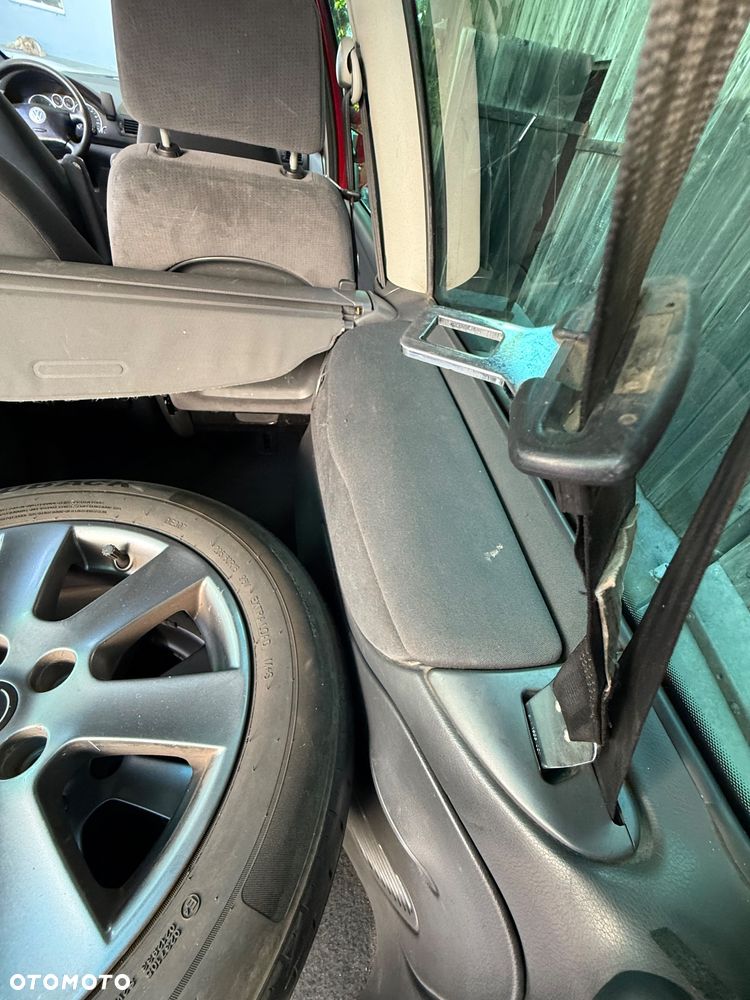 Volkswagen Sharan - 14