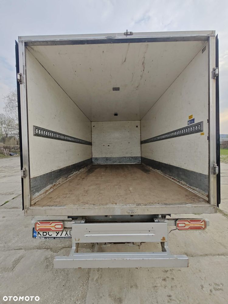 Mercedes-Benz SPRINTER 412 - 8