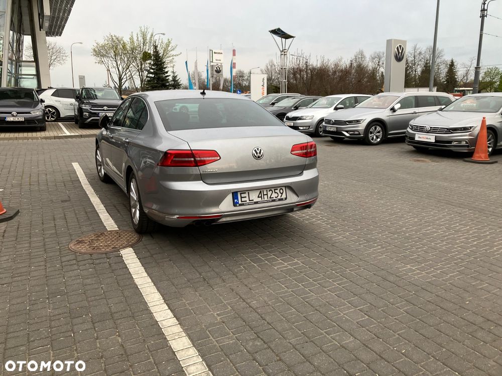 Volkswagen Passat 1.8 TSI BMT Highline - 20