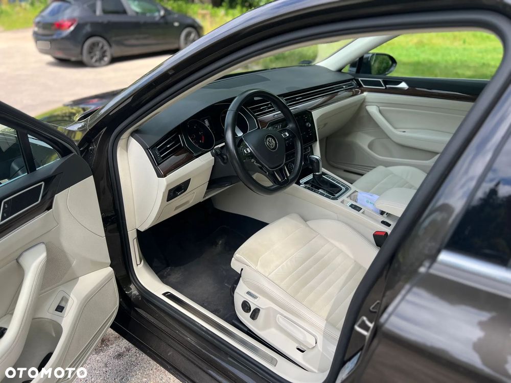 Volkswagen Passat 2.0 TDI BMT 4Mot Highline DSG - 13