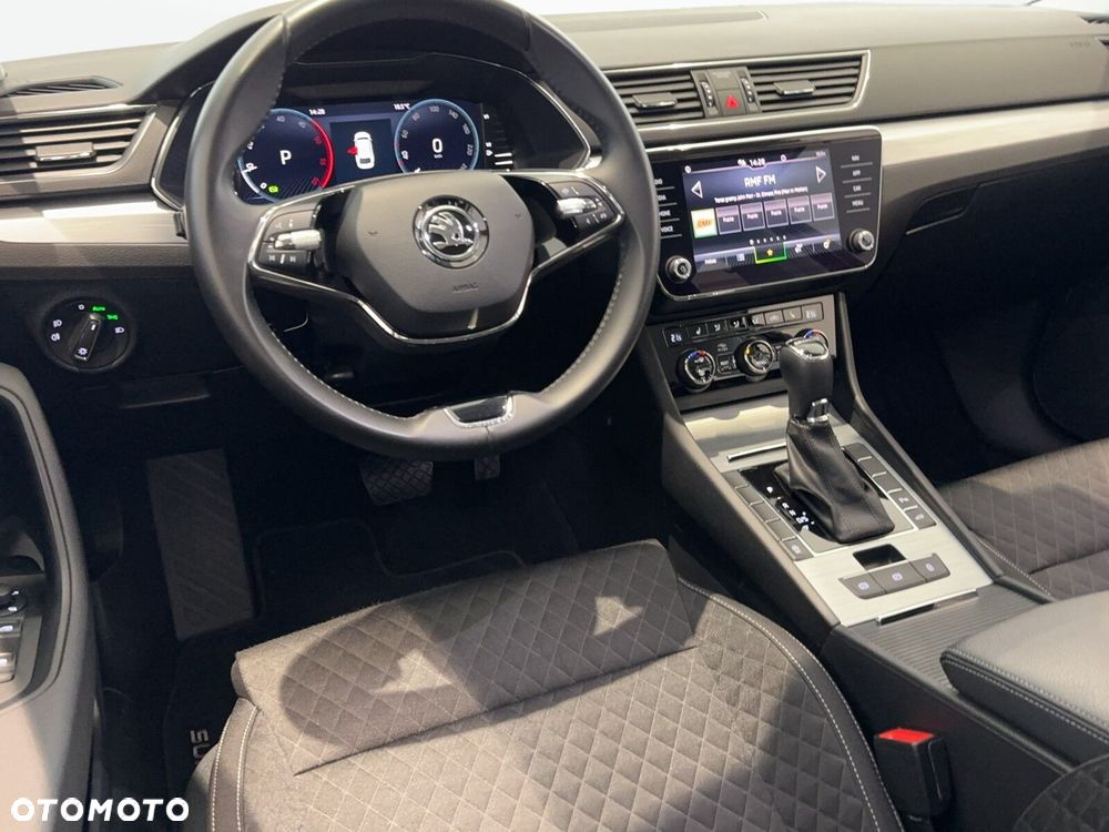 Skoda Superb 2.0 TDI SCR Ambition DSG - 15