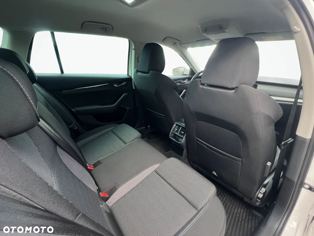 Skoda Octavia 1.5 TSI e-Tec Ambition DSG - 19