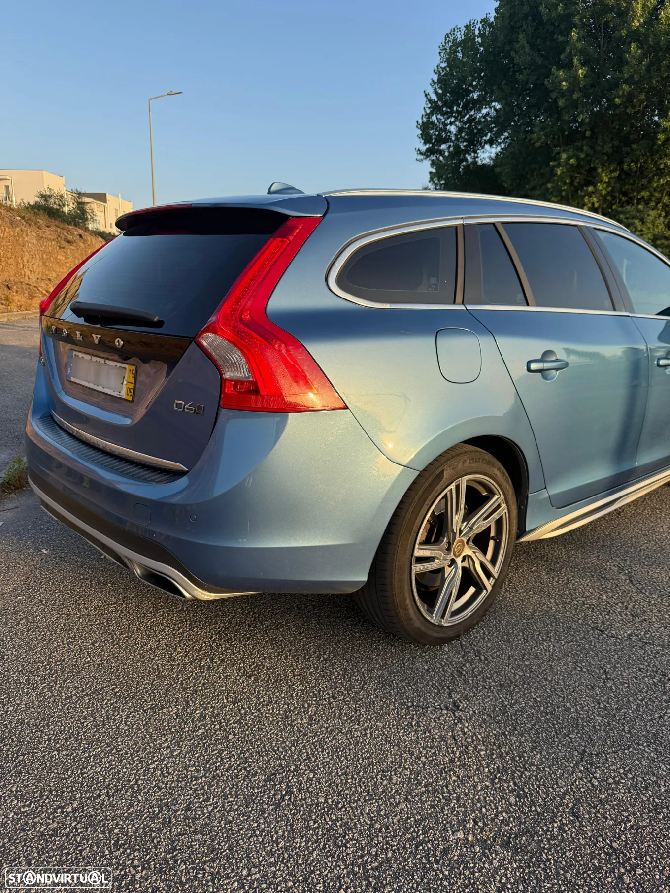 Volvo V60 2.4 D6 Summum AWD Phev - 11