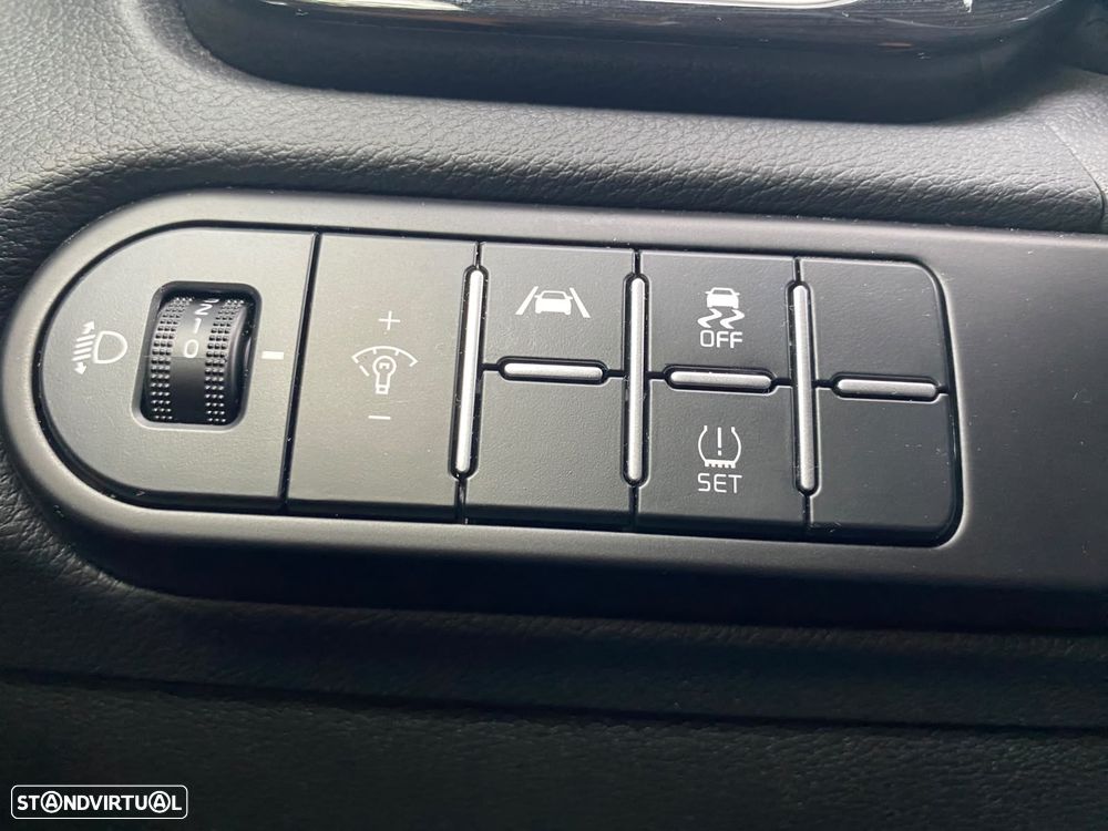 Kia XCeed 1.0 T-GDi Tech 7DCT - 11