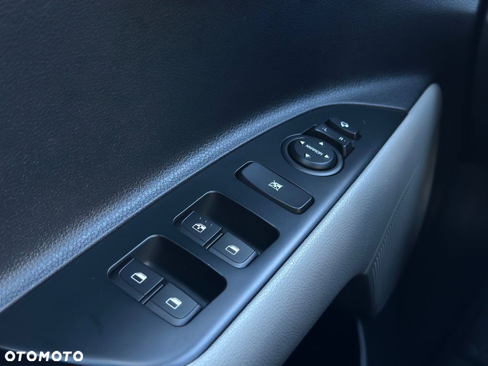 Kia Stonic 1.4 L - 17