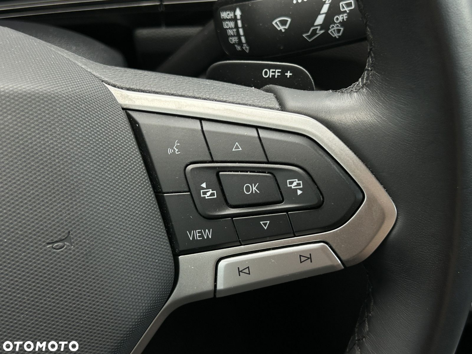 Volkswagen T-Roc 1.5 TSI Style DSG - 23