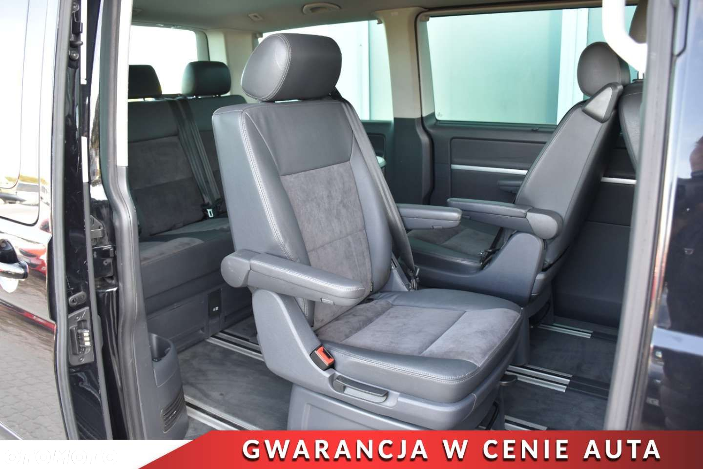 Volkswagen Multivan - 11