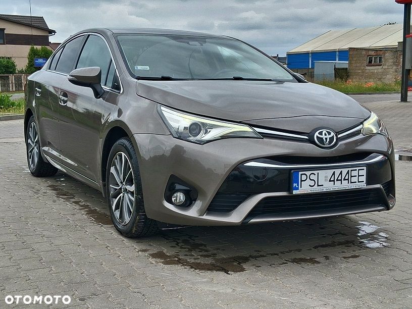Toyota Avensis 1.8 Premium - 3