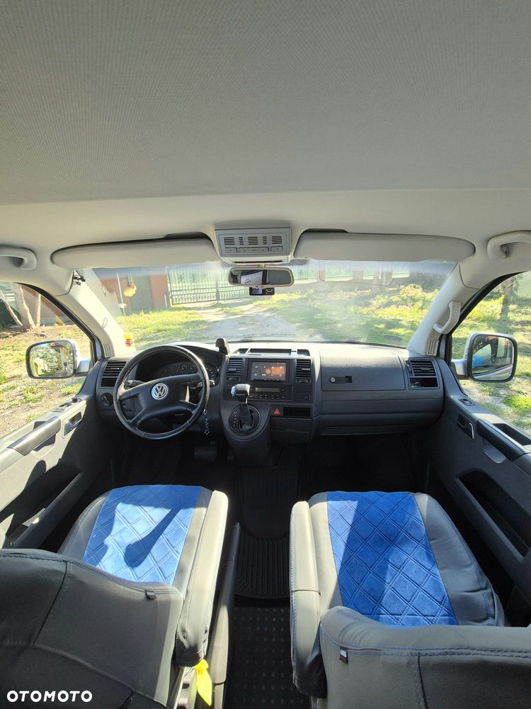 Volkswagen Caravelle - 32