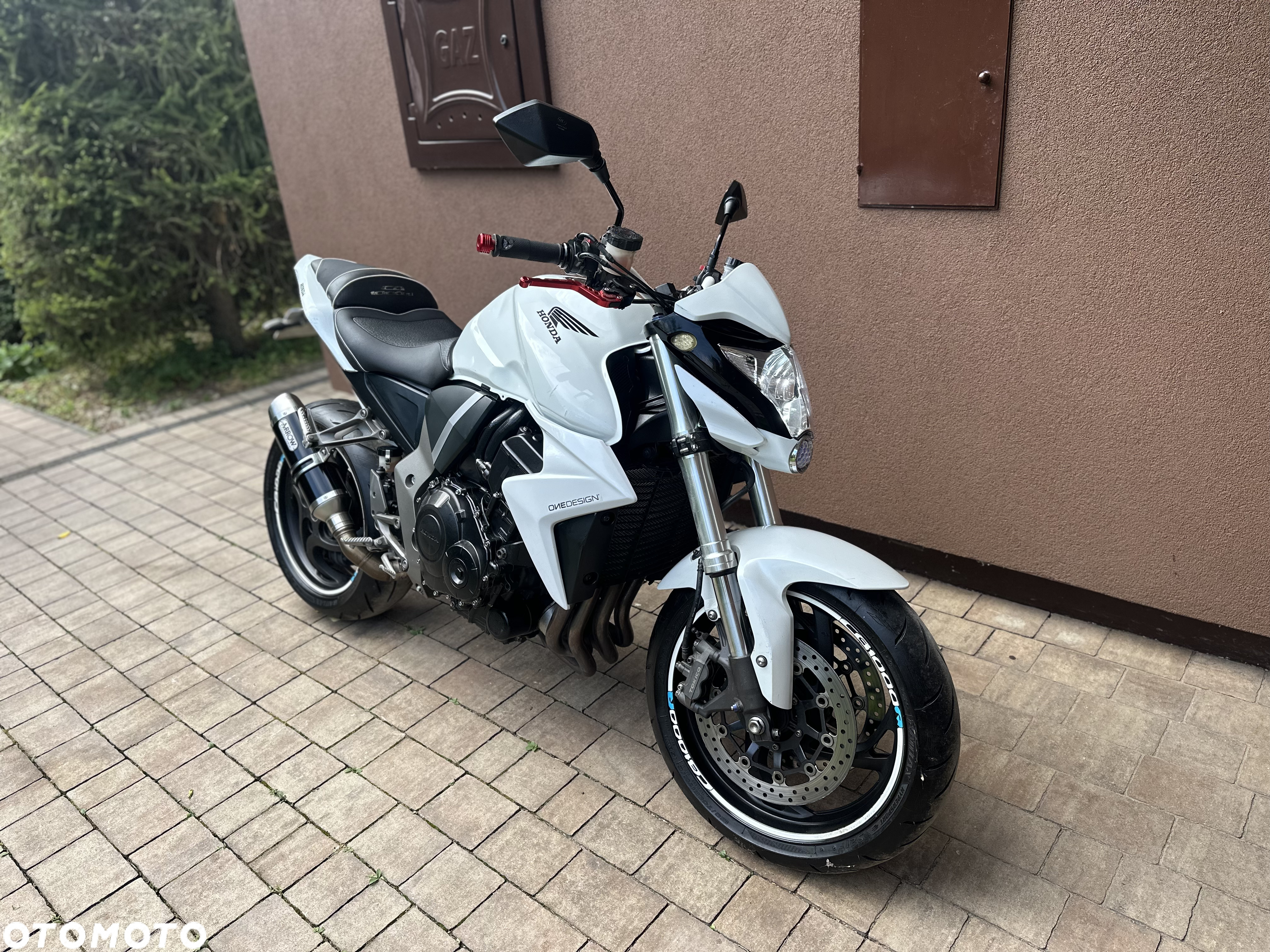 Honda CB - 8