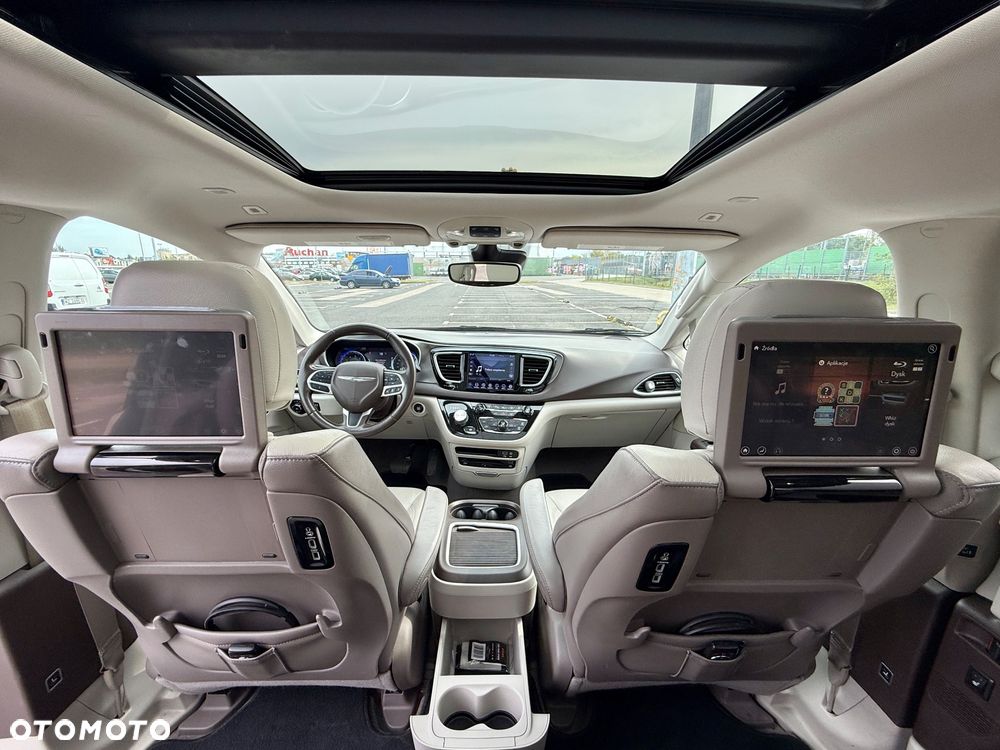 Chrysler Pacifica - 18