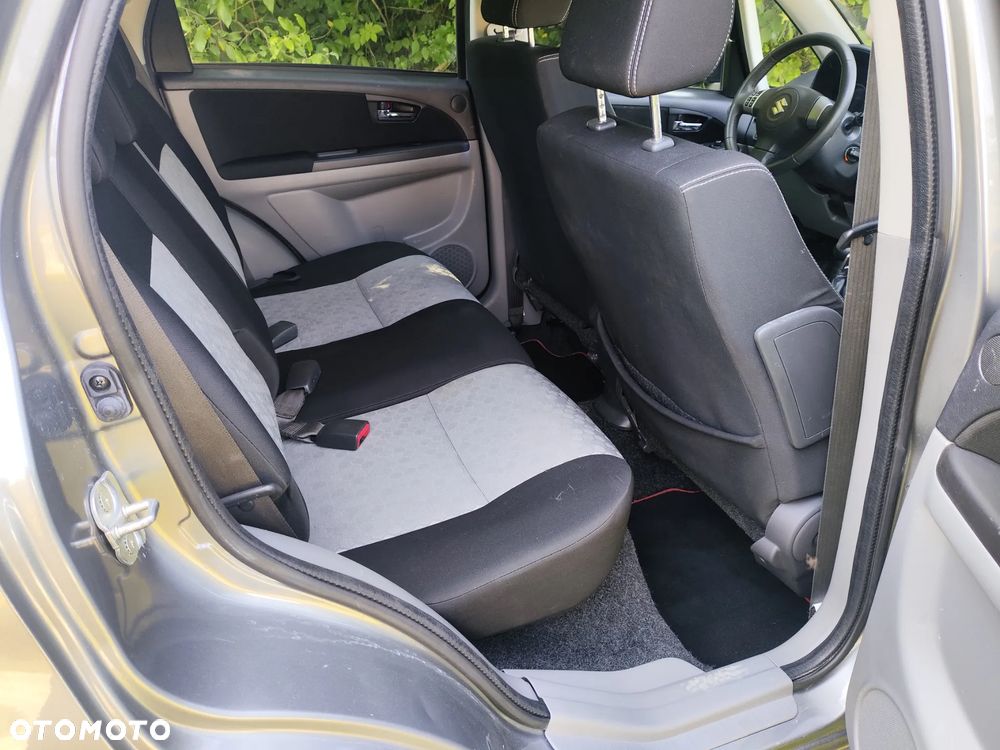 Suzuki SX4 1.6 Premium 4WD - 13