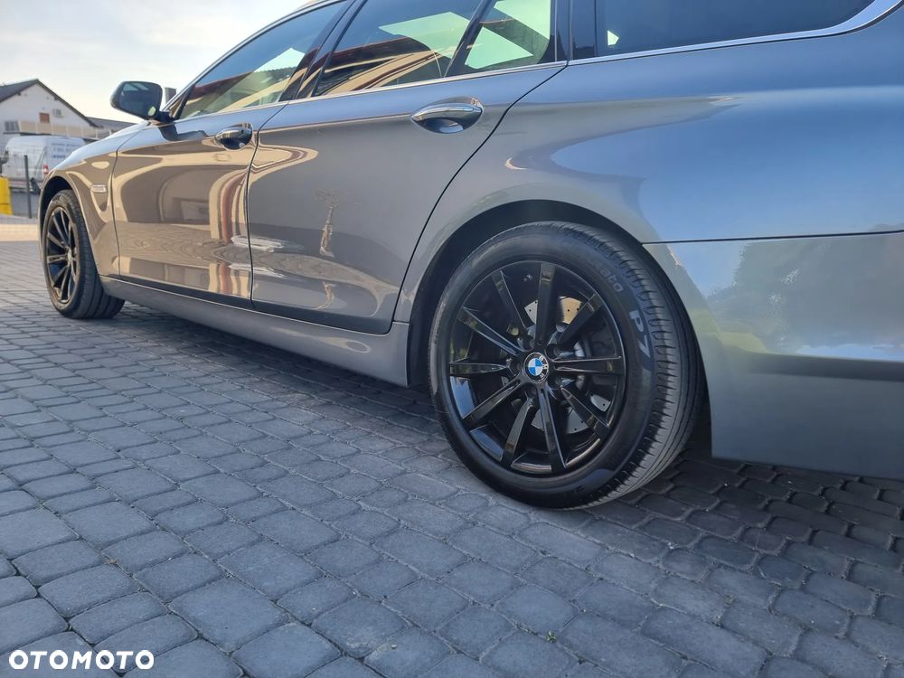 BMW Seria 5 535d xDrive Touring Sport-Aut Luxury Line - 11