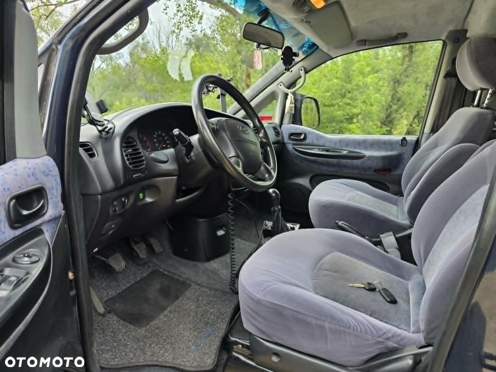 Hyundai H-1 Starex - 35