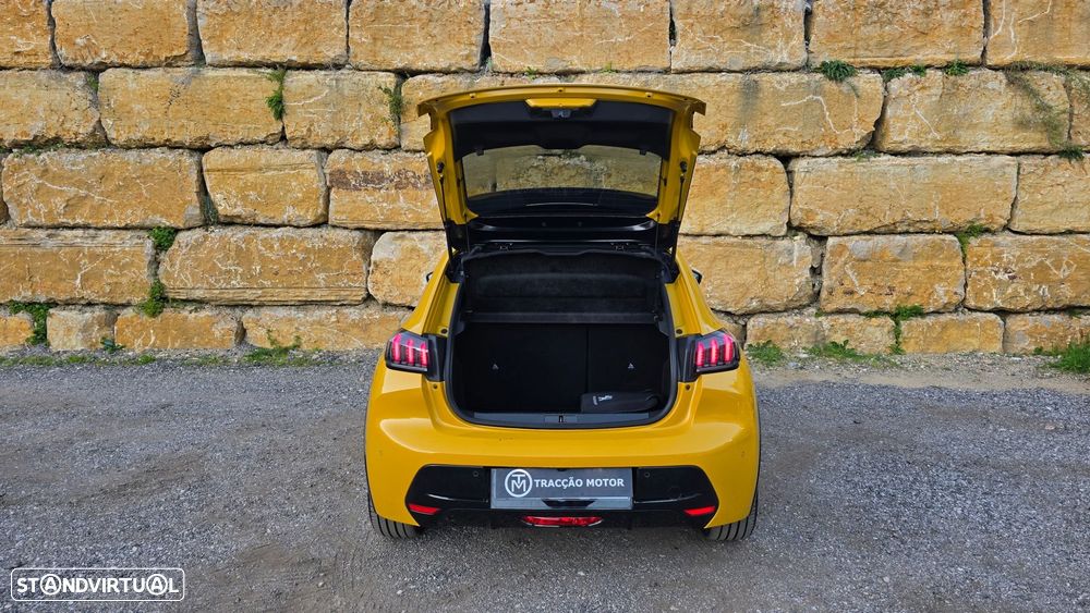 Peugeot e-208 GT - 57