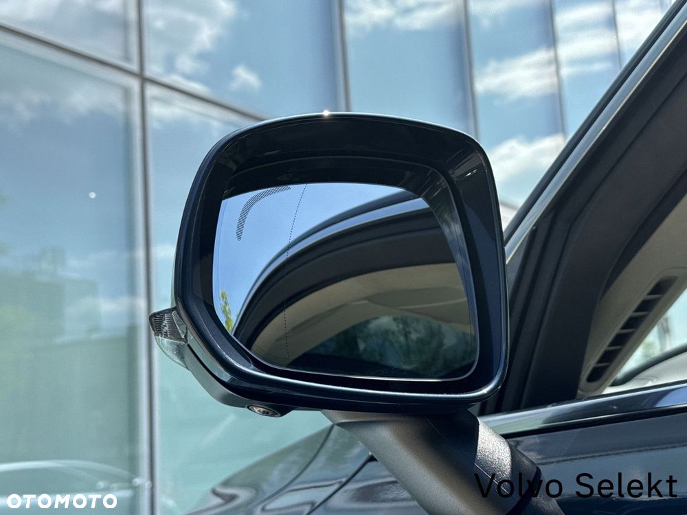 Volvo XC 90 - 32