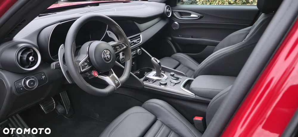 Alfa Romeo Giulia - 8