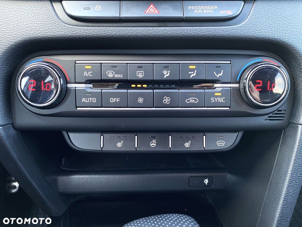 Kia ProCeed 1.5 T-GDI GT Line DCT - 17