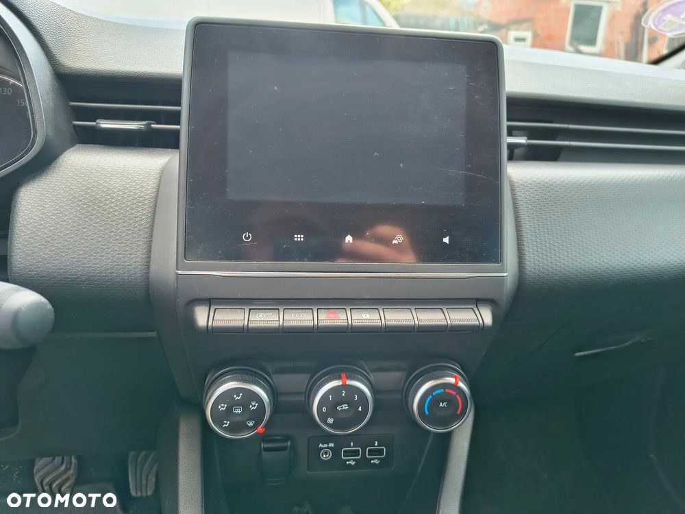 Renault Clio - 19