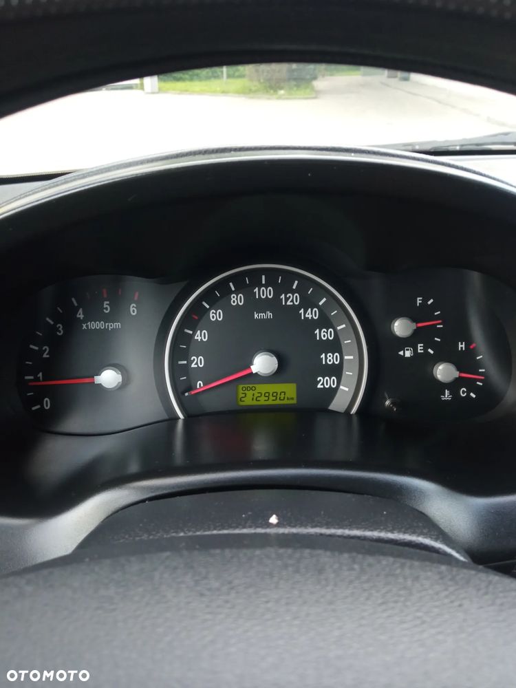 Kia Carnival 2009 photo 5