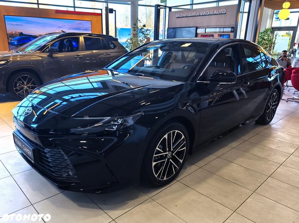 Toyota Camry 2.5 Hybrid Dynamic Force Prestige e-CVT - 2