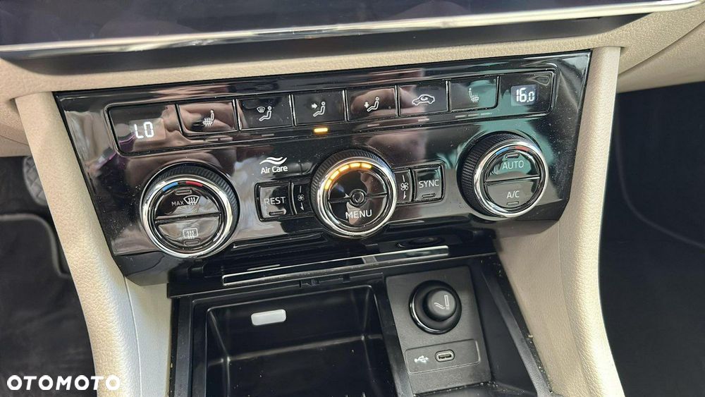 Skoda Superb 1.5 TSI Active - 19