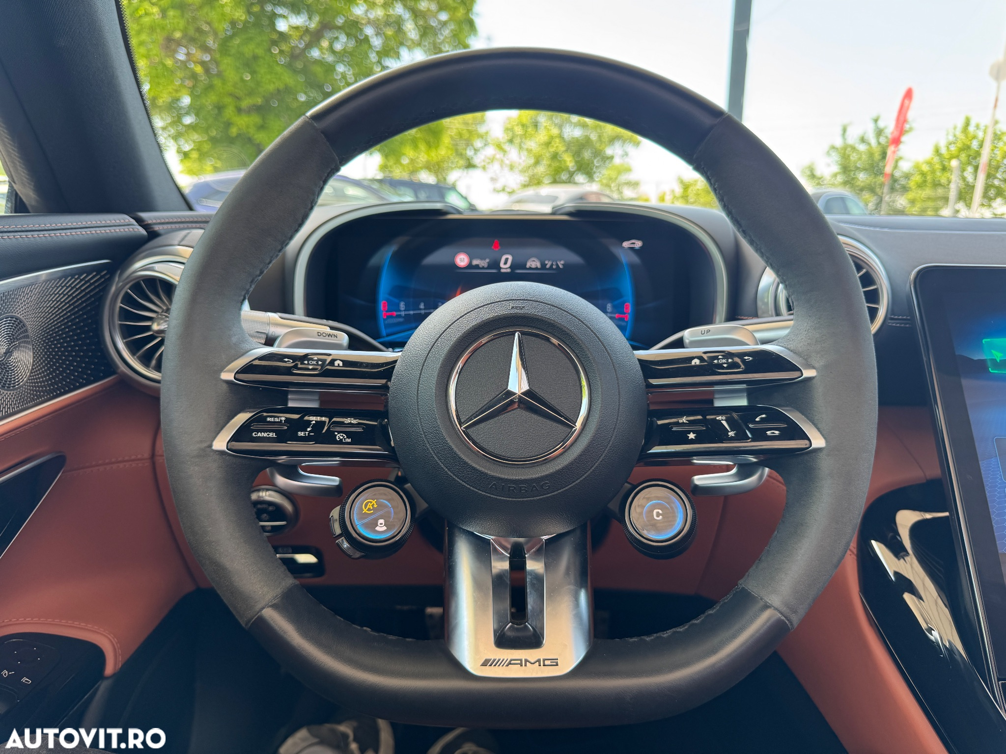 Mercedes-Benz SL AMG 63 4MATIC+ - 25