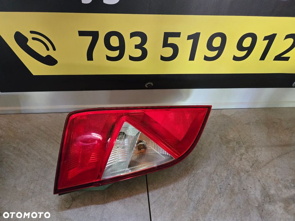SEAT MII LAMPA LEWA TYŁ