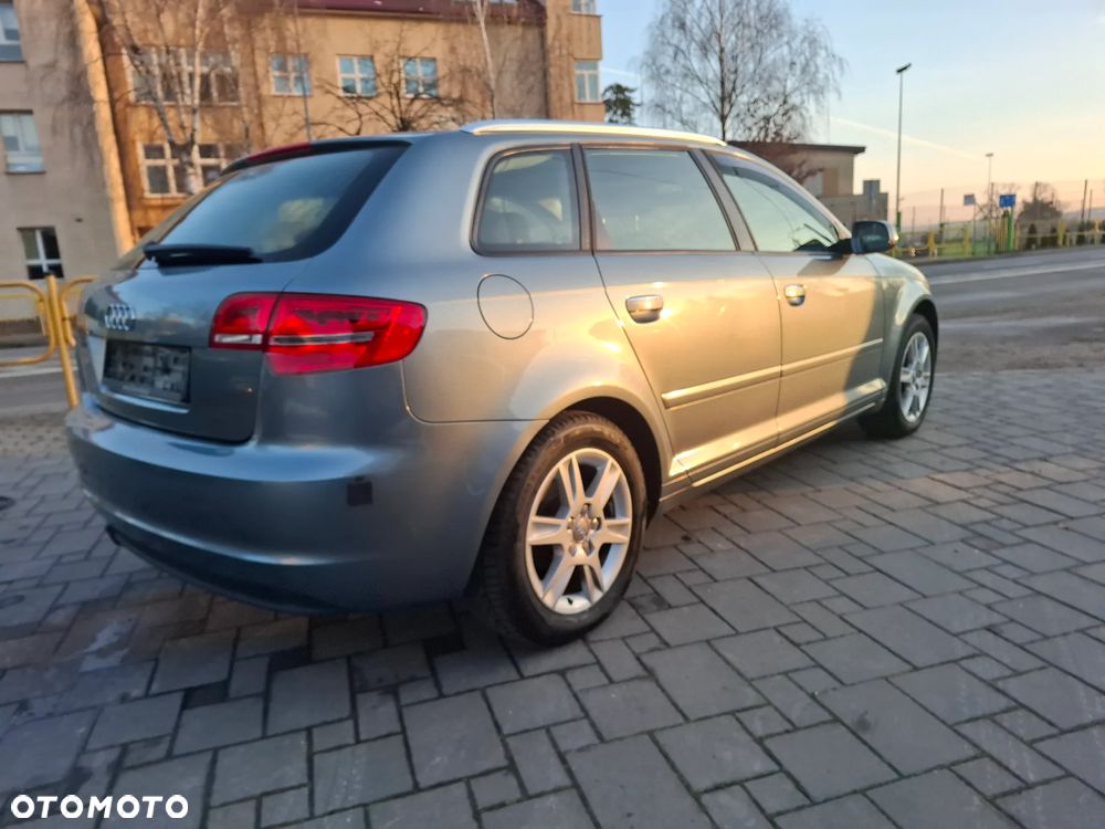 Audi A3 Sportback 1.6 Ambition - 28