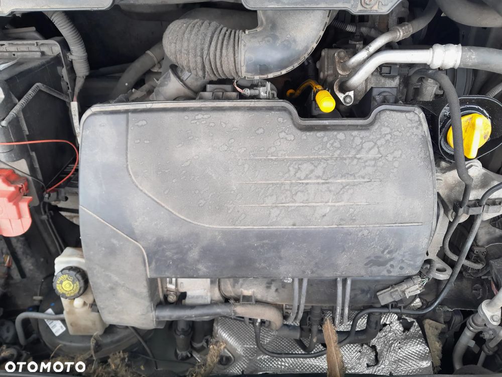 Renault Clio 1.2 16V 75 LIMITED - 28
