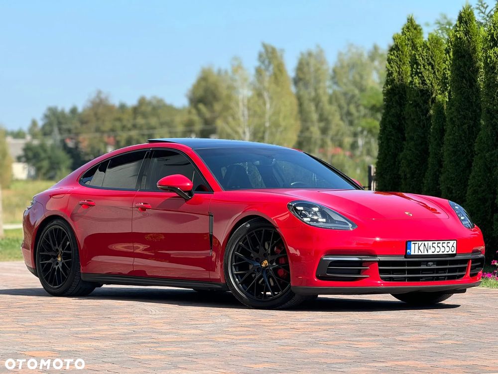 Porsche Panamera 4 - 30