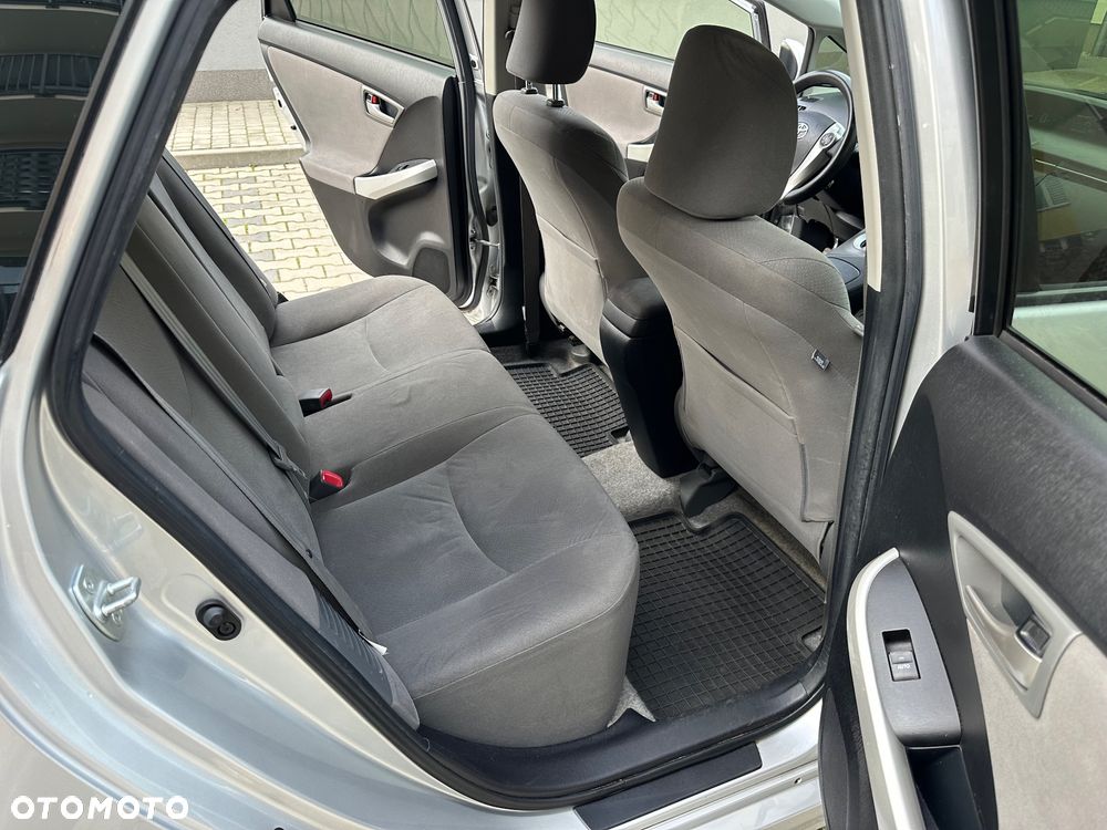 Toyota Prius 1.8 HSD Active - 24