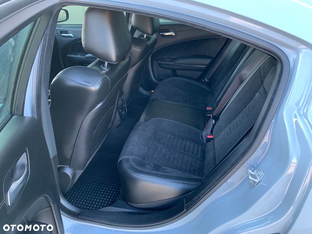 Dodge Charger 5.7 R/T Daytona - 8