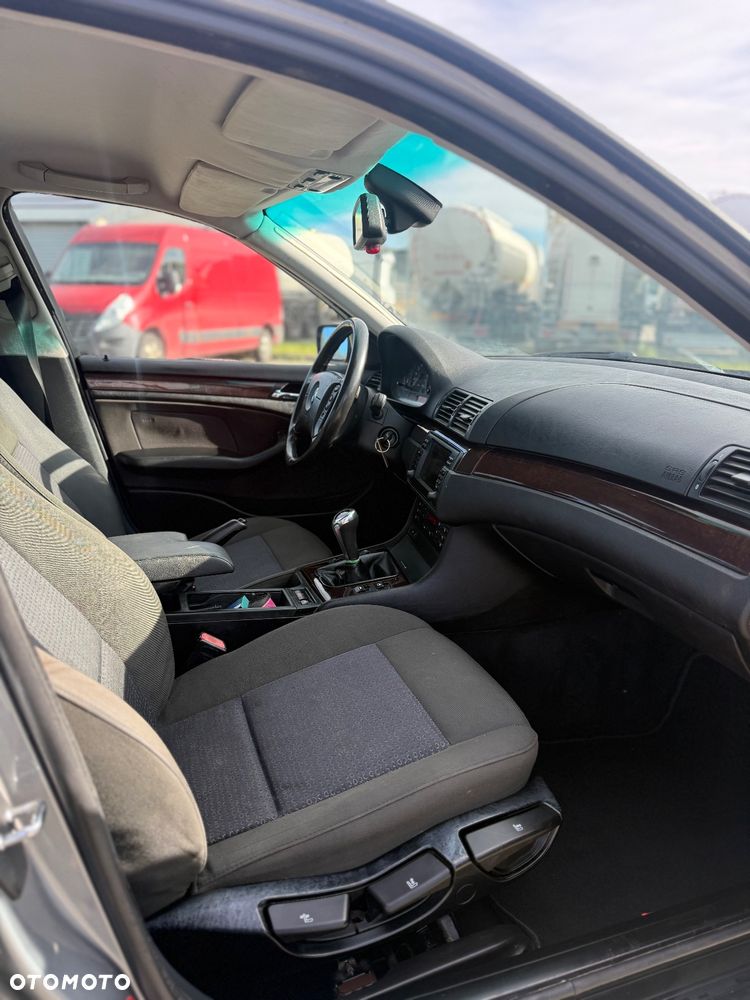 BMW Seria 3 320d - 5