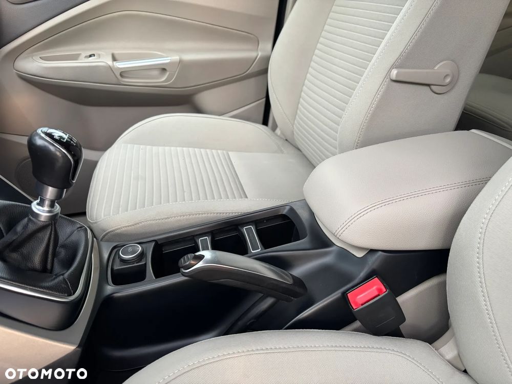 Ford Grand C-MAX Gr 1.5 TDCi Titanium - 33