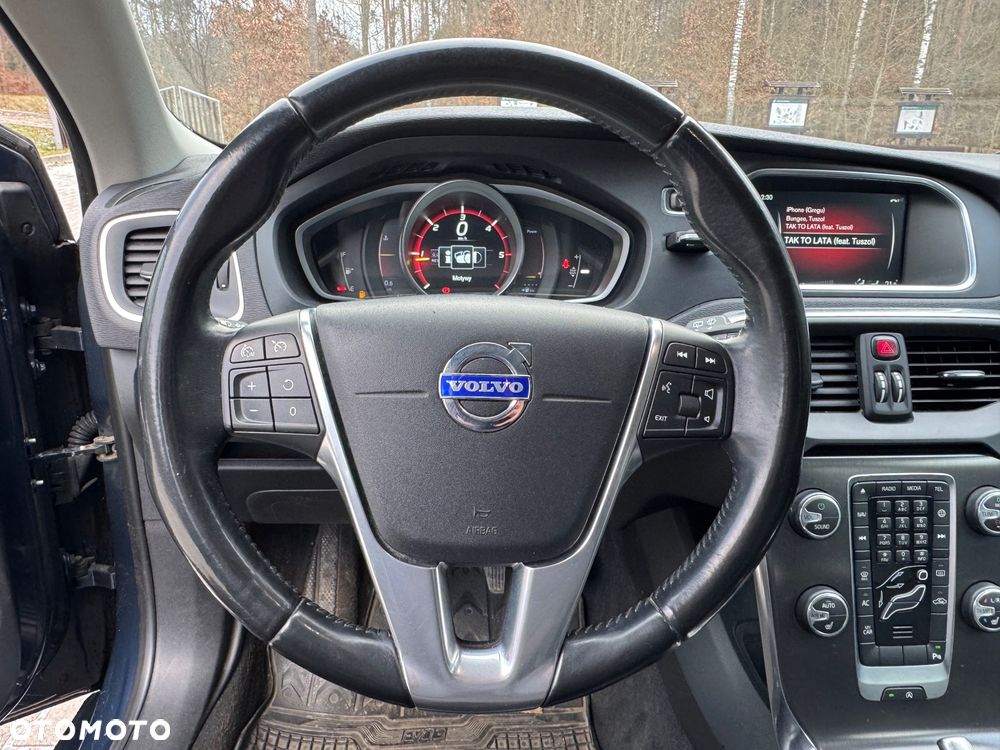 Volvo V40 D4 Summum - 17