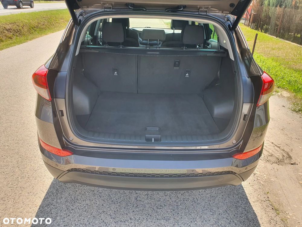 Hyundai Tucson blue 1.7 CRDi 2WD DCT Premium - 31