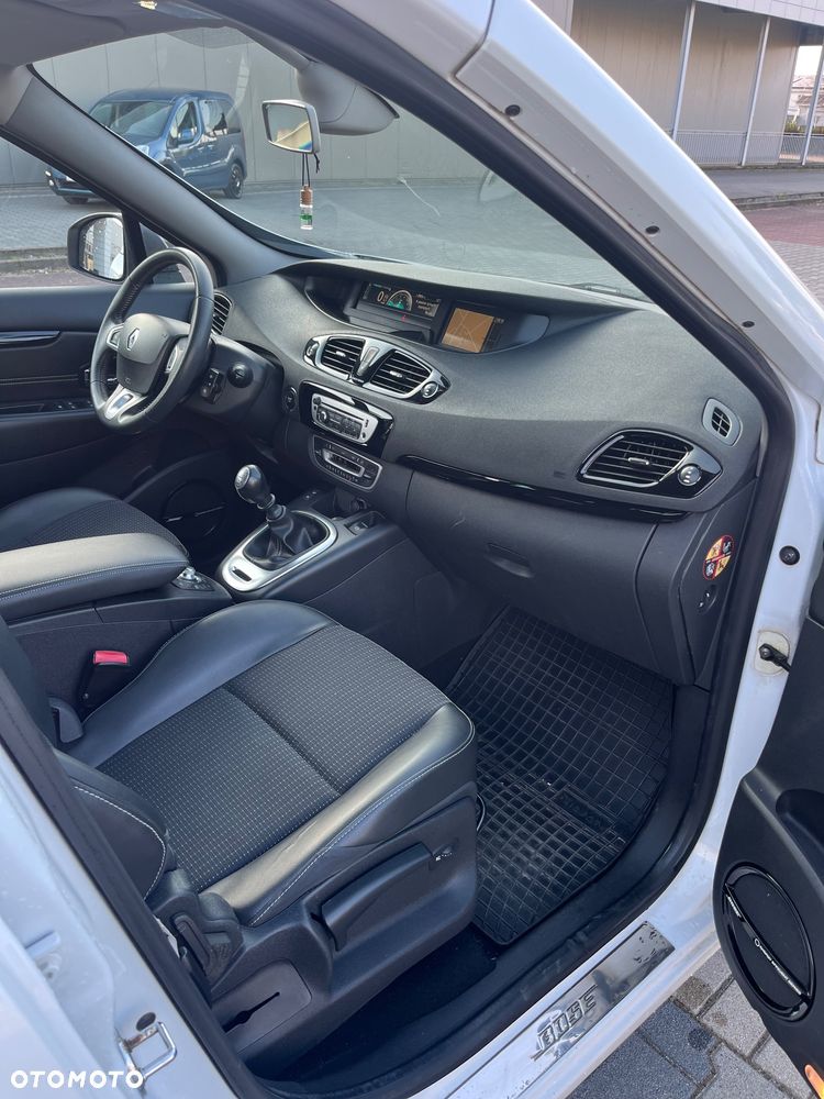 Renault Scenic TCe 130 Bose Edition - 36