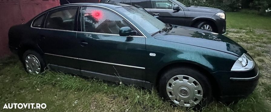 Volkswagen Passat 1.9TDI 4Motion Highline - 3