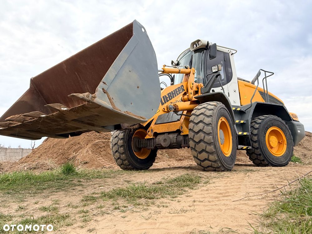 Liebherr Ładowarka Liebherr L524 KLIMA łyżka2,5m3+widły bezAdblue i Dpf szybkozłącze hydr. Cat Caterpillar 924K  924H  930K Volvo L60H / L70H Komatsu WA200-8 WA270-8JCB 426 427 - 27