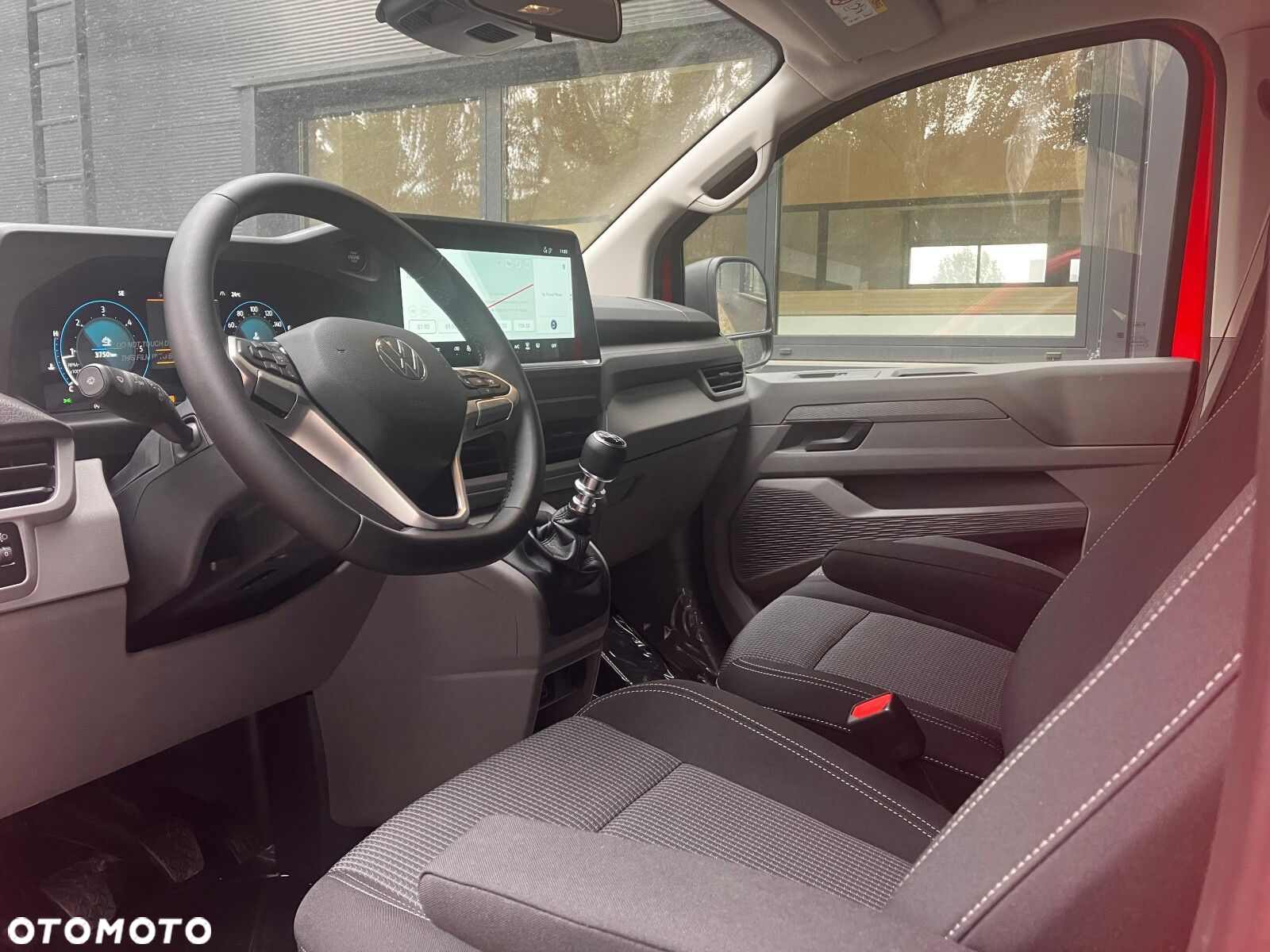 Volkswagen Nowa Caravelle 2.0 TDI 150 KM 6-manualna L2 - 14