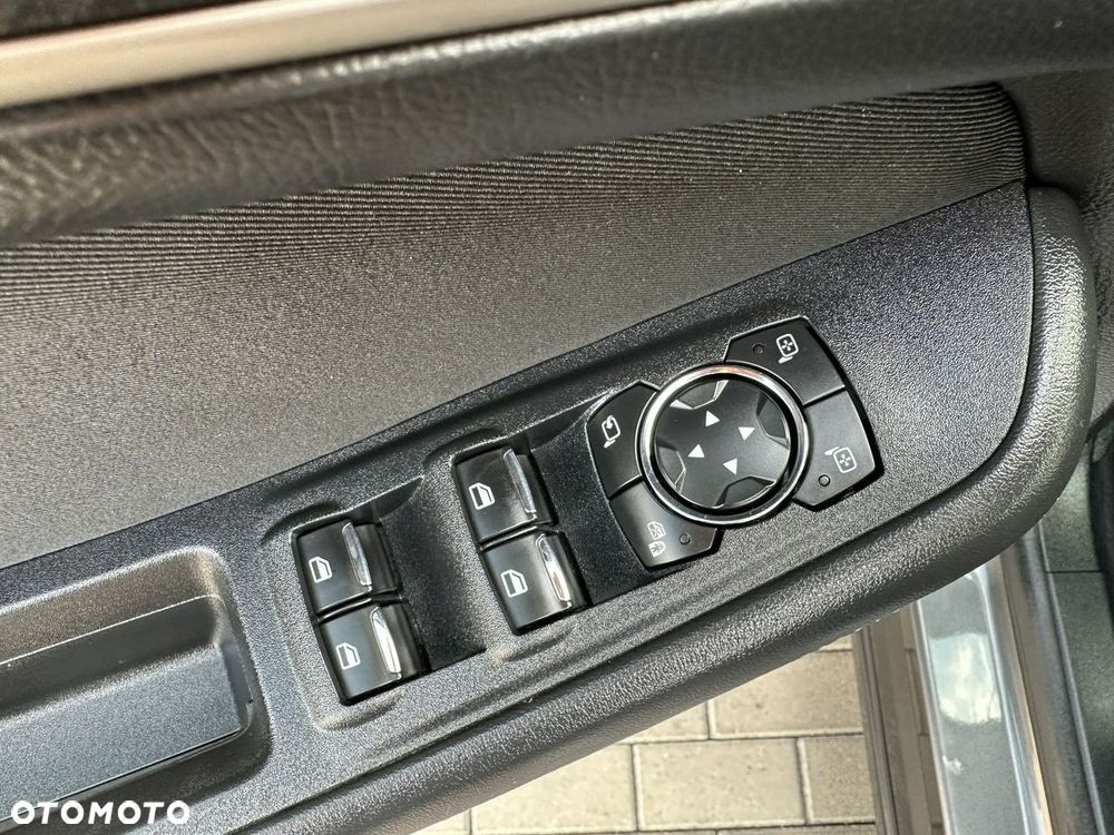 Ford Galaxy - 27