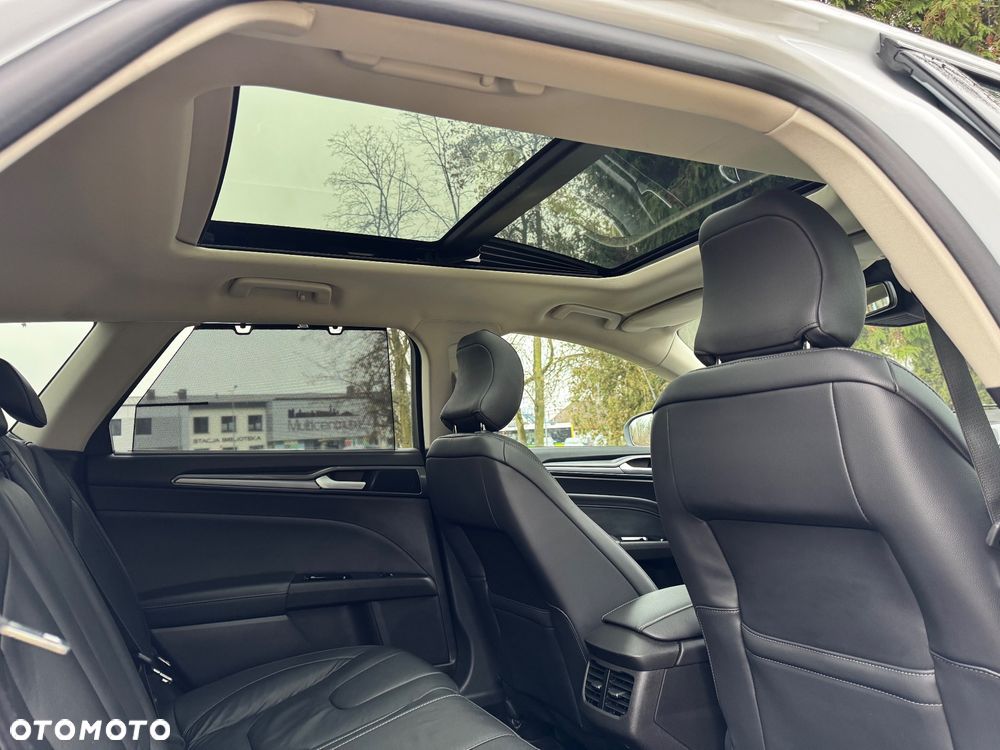 Ford Mondeo 2.0 TDCi Titanium PowerShift - 6