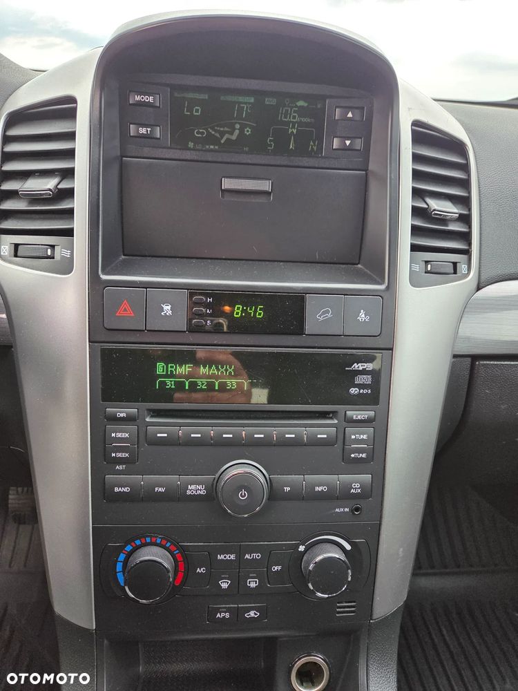 Chevrolet Captiva 2.4 LS - 12