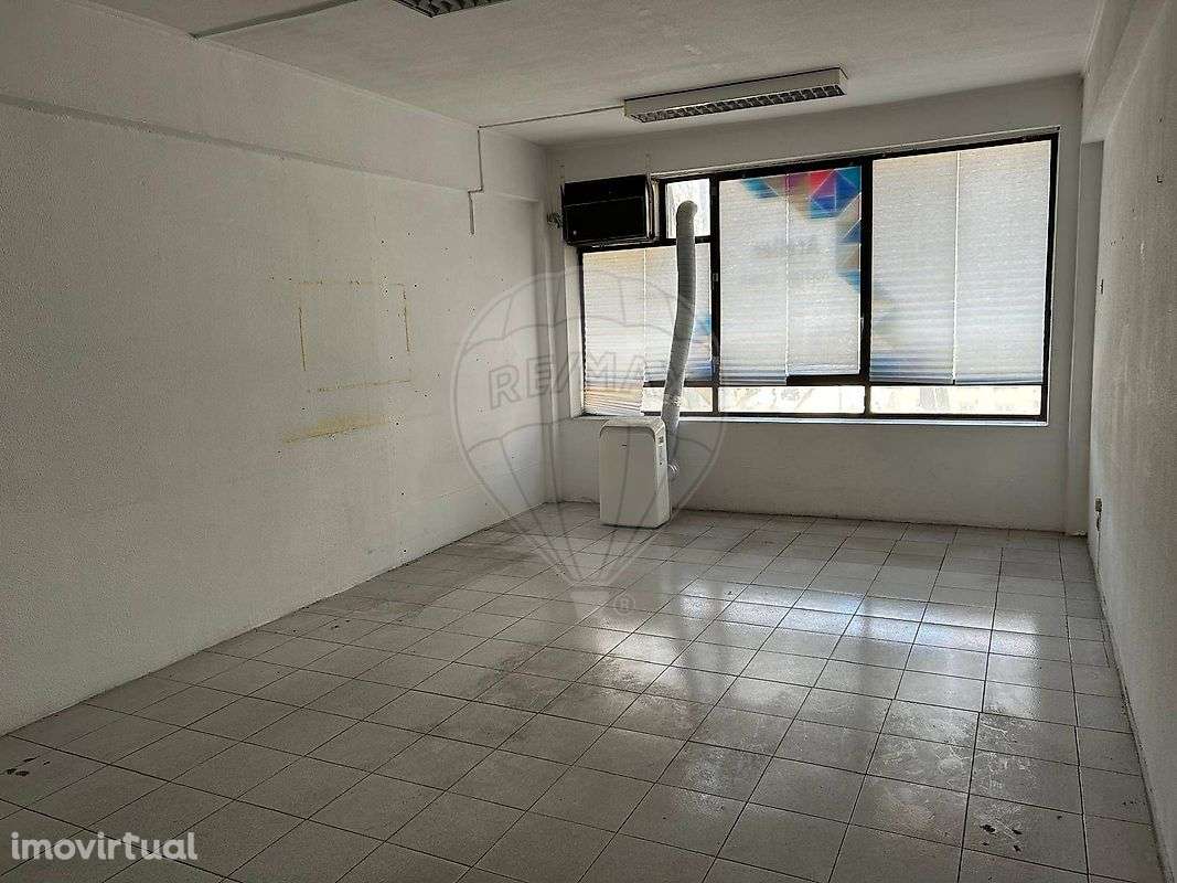 Loja  para arrendamento - Grande imagem: 2/7