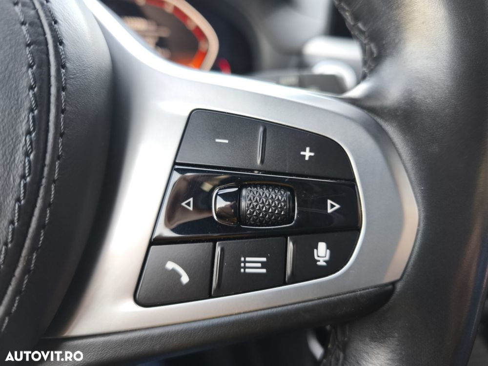 BMW X3 xDrive20d AT Luxury Line - 24